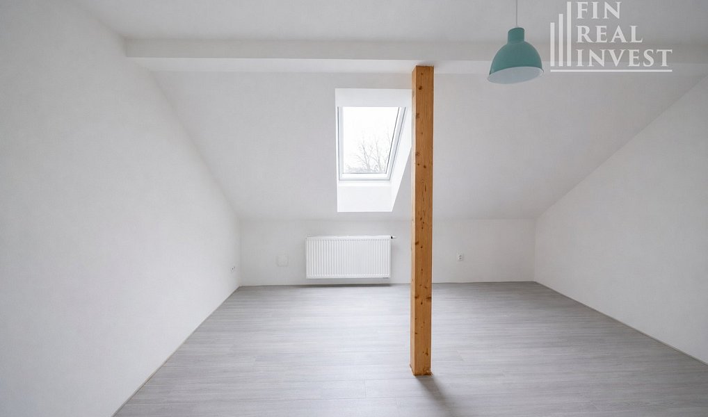 Prodej domu 328 m² s pozemkem 975 m², Hovorany – náhled fotky 18