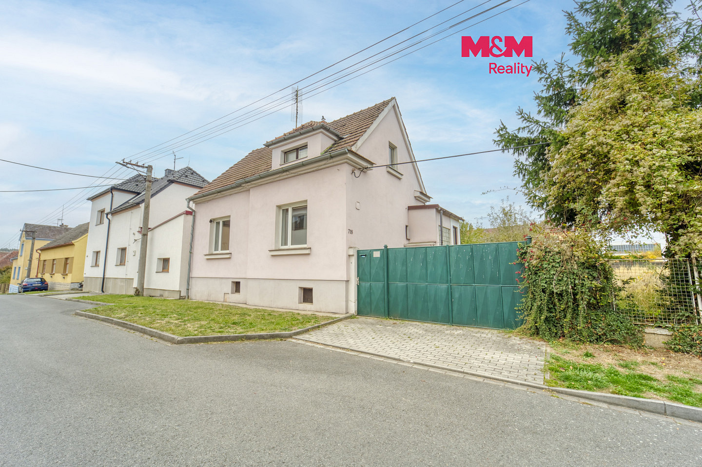 Prodej domu 98 m² s pozemkem 300 m²