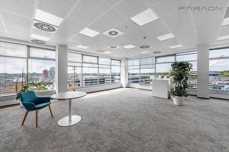Pronájem kanceláře 256 m² – fotografie 5