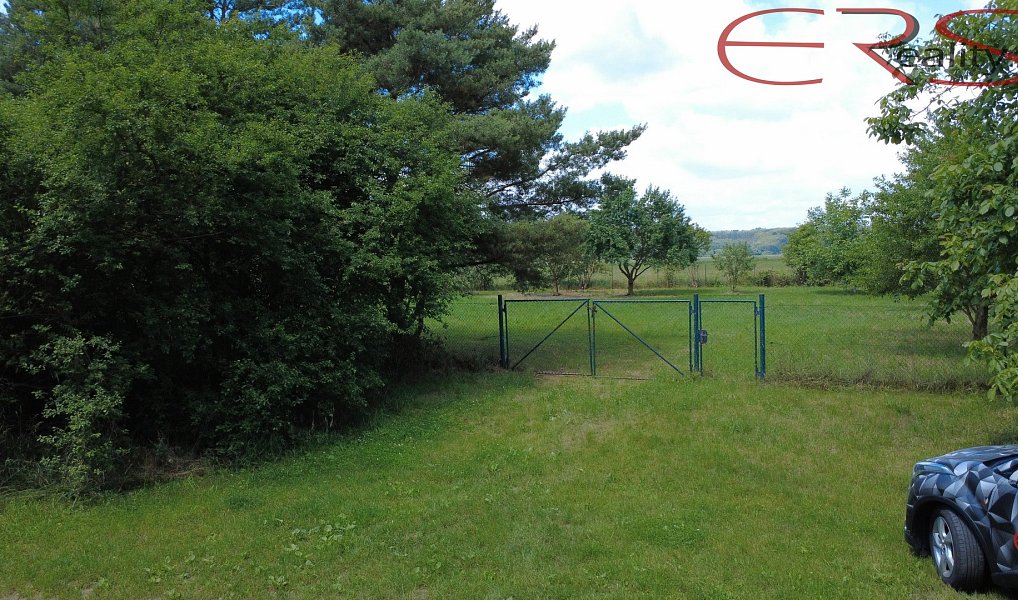 Prodej zahrady 2 335 m², Horní Počaply – náhled fotky 8