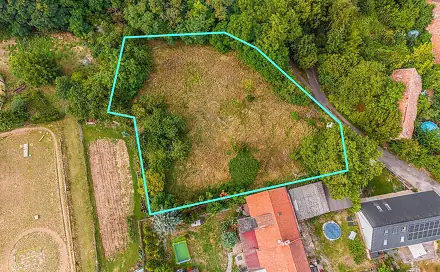 Prodej stavebního pozemku 1 882 m², Nelahozeves, okres Mělník