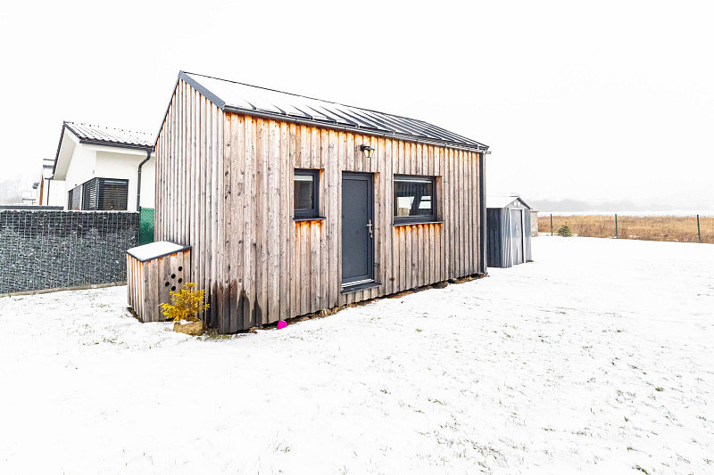 Prodej tiny house 20 m² - plně vybavený, 2 loft na spaní, koupelna se sprchou – pohled 3