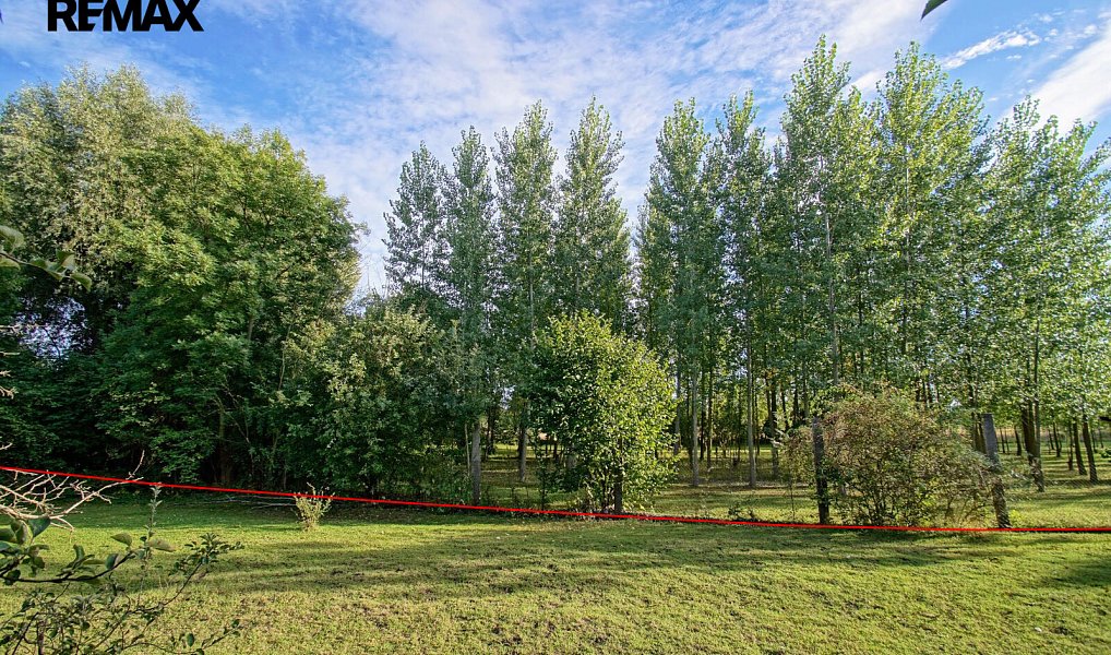 Prodej stavebního pozemku 1 333 m², Středokluky – náhled fotky 2