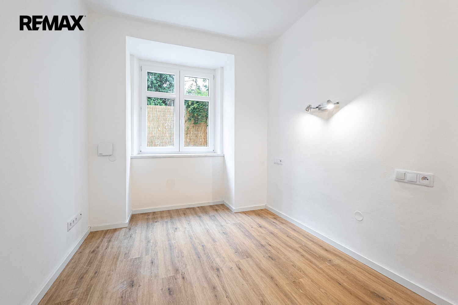 Prodej bytu 2+kk 52 m² — photo 2
