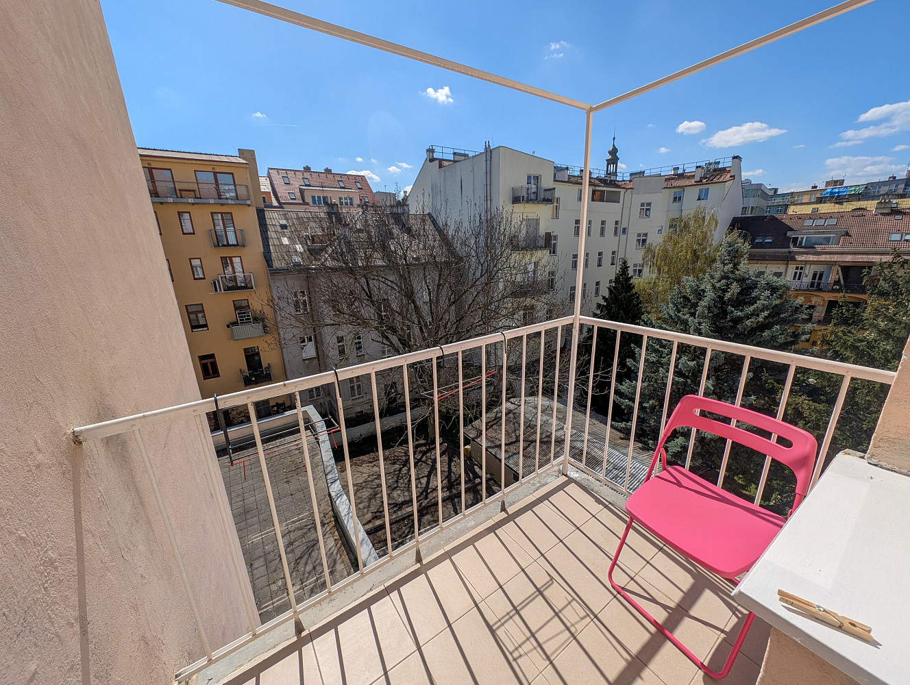 Pronájem bytu 2+kk 43 m² – pohled 6