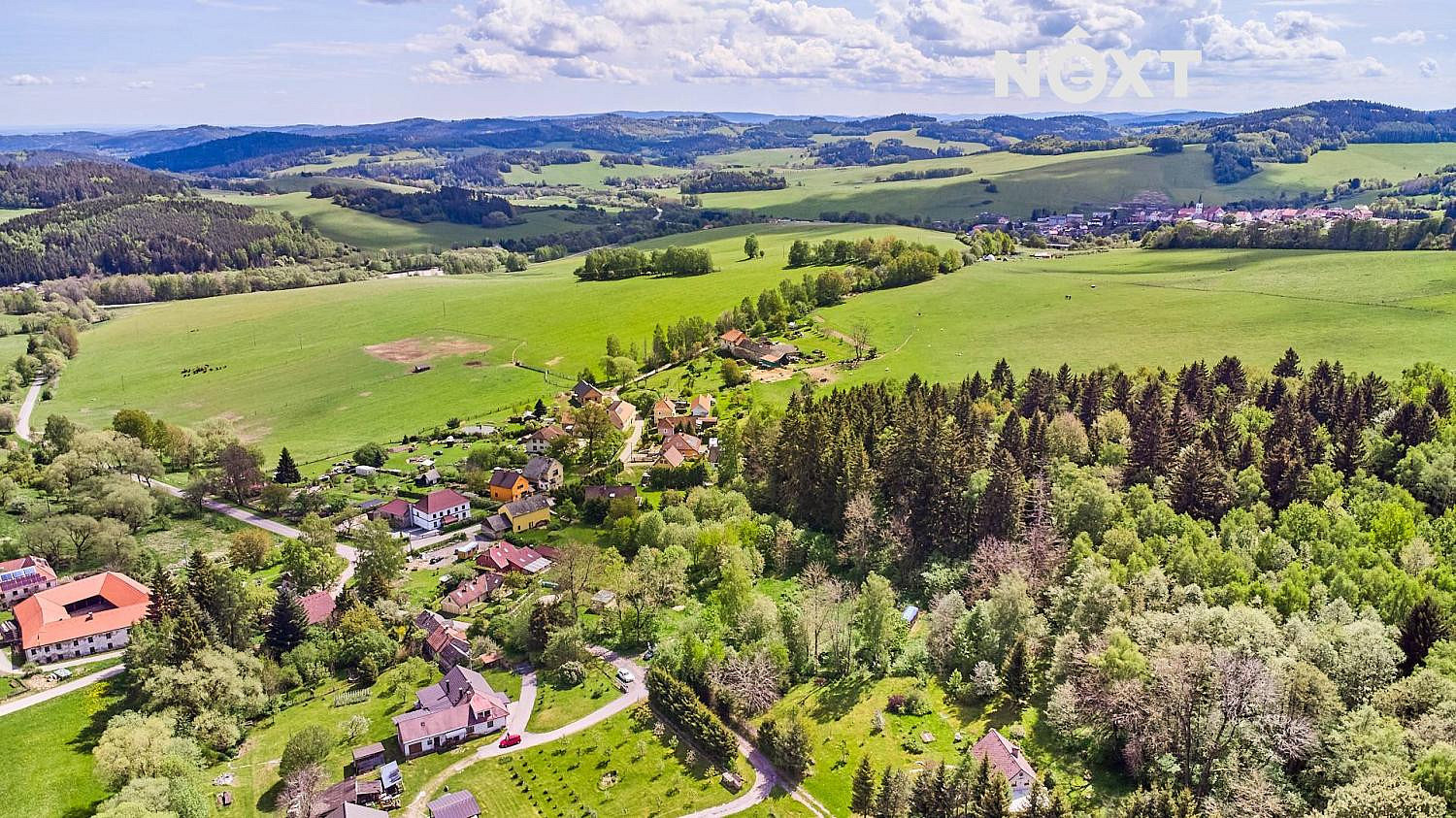 Prodej stavebního pozemku 1 200 m²