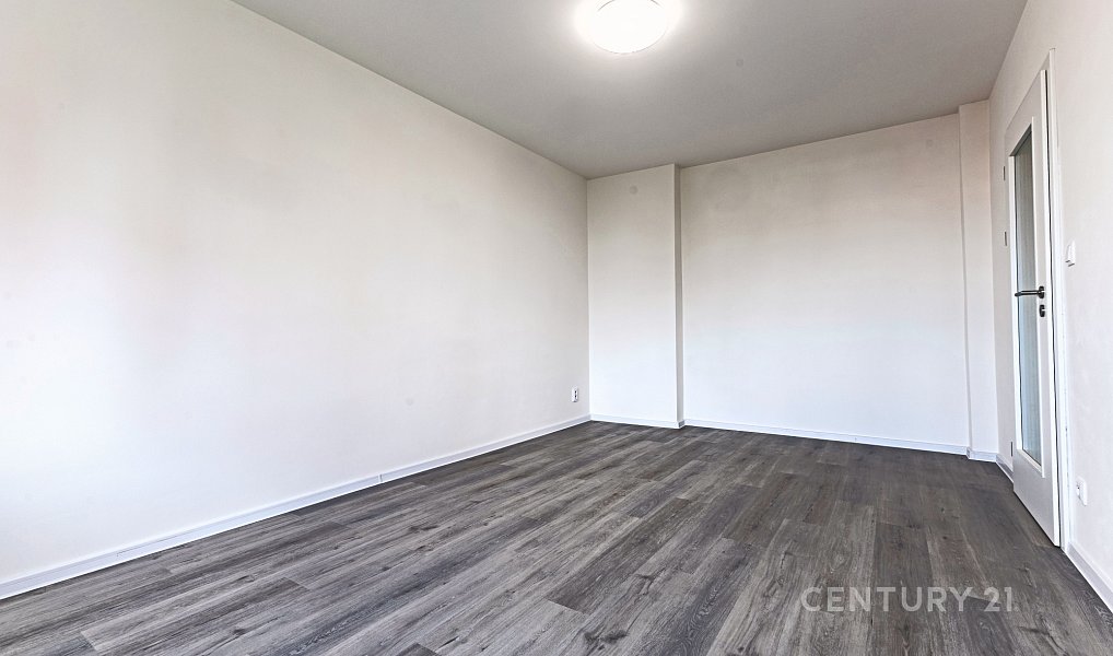 Pronájem bytu 1+1 31 m², Kladno – náhled fotky 4