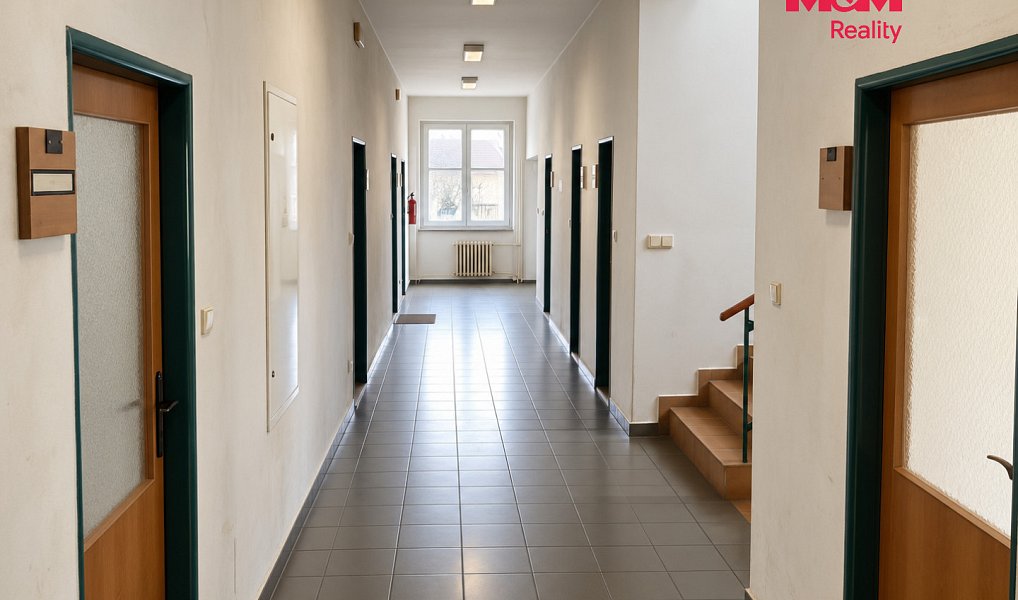 Pronájem kanceláře 29 m², Hradec Králové – náhled fotky 3