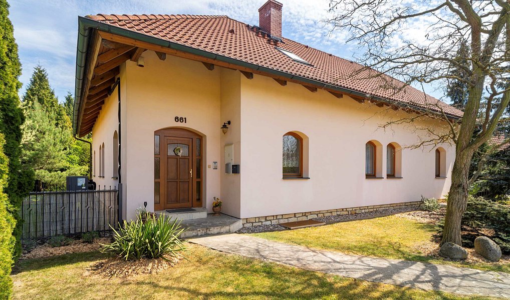 Prodej domu 237 m² s pozemkem 1 323 m², Horní Jelení – náhled fotky 6