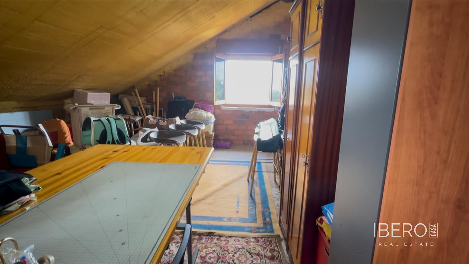 Prodej domu 1 694 m² s pozemkem 1 283 m²