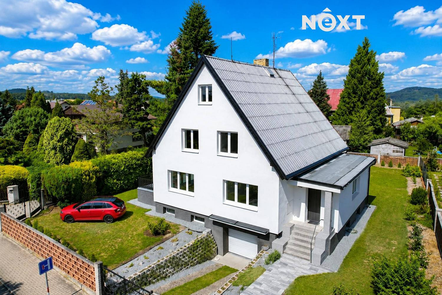 Prodej domu 185 m² s pozemkem 762 m² – fotografie 2