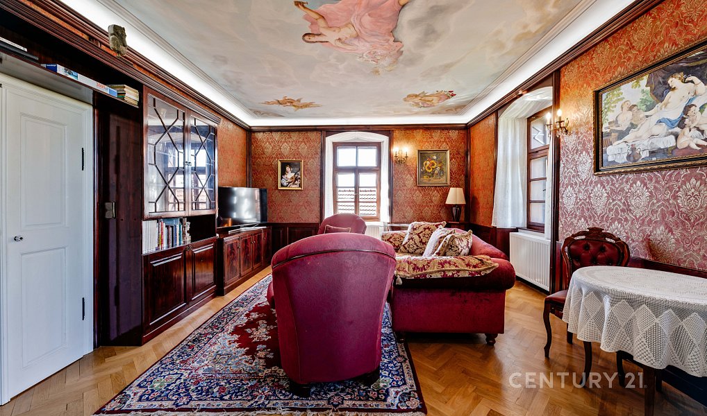 Prodej domu 465 m² s pozemkem 2 031 m², Roudná – náhled fotky 8
