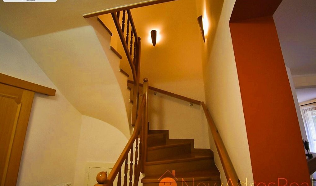 Prodej domu 220 m² s pozemkem 900 m², Karlovy Vary – náhled fotky 22