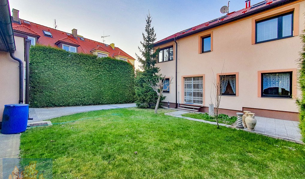 Pronájem domu 570 m² s pozemkem 483 m², Praha – náhled fotky 5