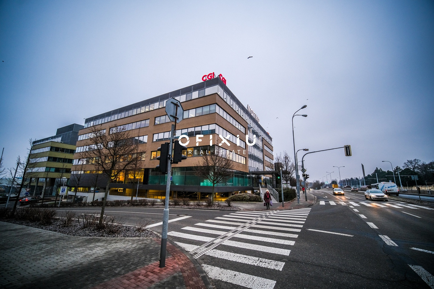 Pronájem obchodních prostor 576 m² – fotografie 2