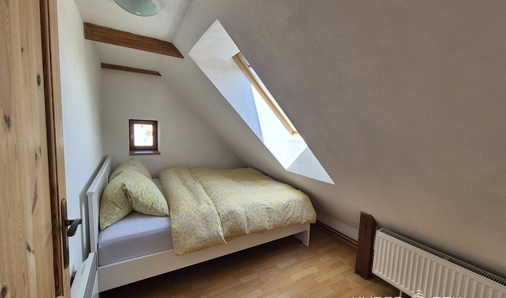 Pronájem domu 112 m² s pozemkem 350 m², Jedlany – náhled fotky 10