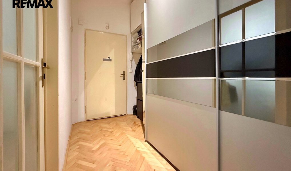 Prodej bytu 1+1 45 m², Praha – náhled fotky 7
