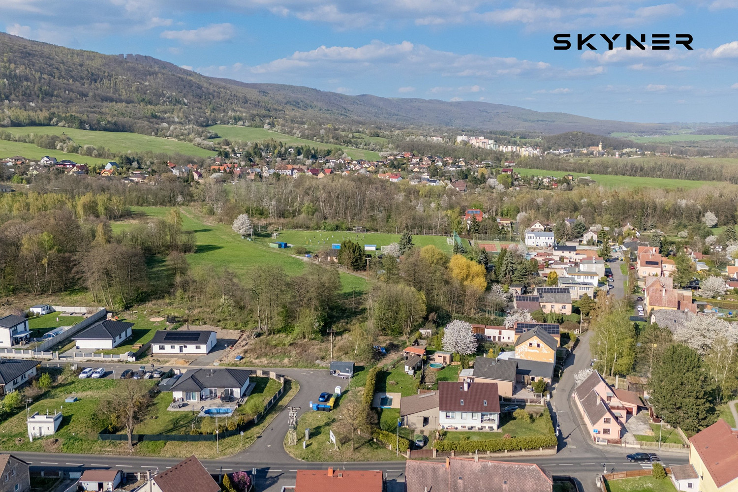 Prodej stavebního pozemku 1 348 m² – pohled 5