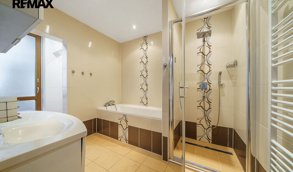 Prodej bytu 4+1 158 m², Horní Slavkov – náhled fotky 14