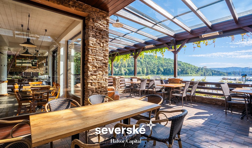 Prodej restaurace 290 m², Doksy – náhled fotky 2