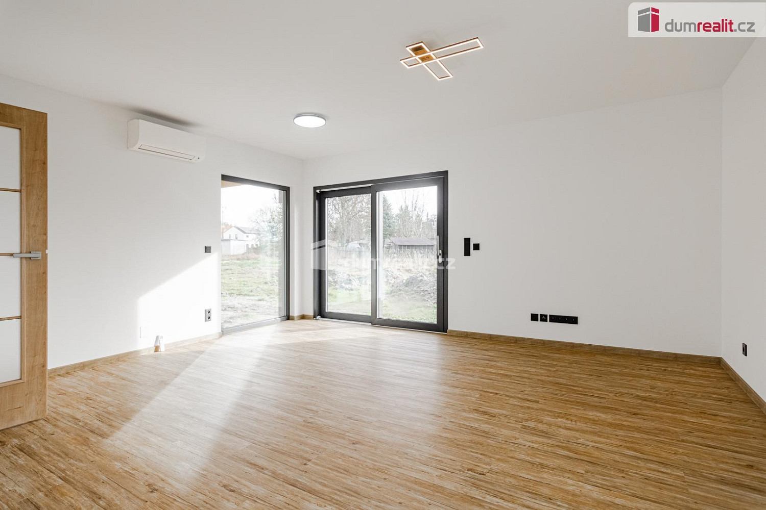 Prodej domu 90 m² s pozemkem 909 m² — photo 4