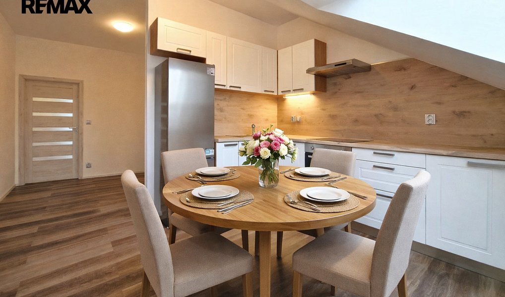 Prodej bytu 2+1, 96 m², Beroun, Lochovice