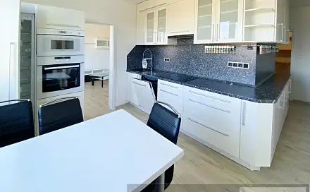 Pronájem bytu 3+1 74 m²