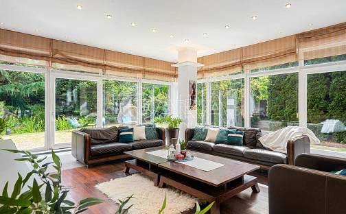 Prodej domu 495 m² s pozemkem 1 038 m², V louce, Praha 10 - Kolovraty