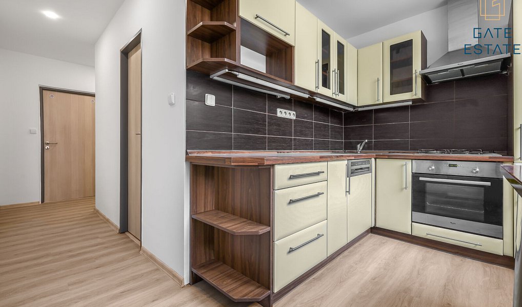 Pronájem bytu 3+1 72 m², Holešov – náhled fotky 2