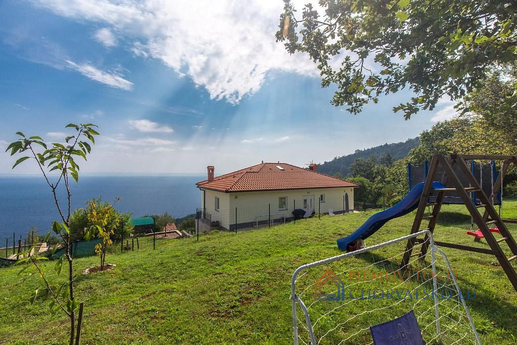 Prodej domu 290 m² s pozemkem 1 826 m², Lovran