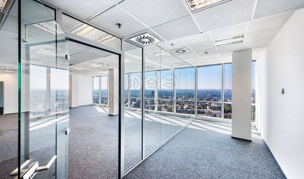 Pronájem kanceláře 200 m², Praha – fotka 1 z 3