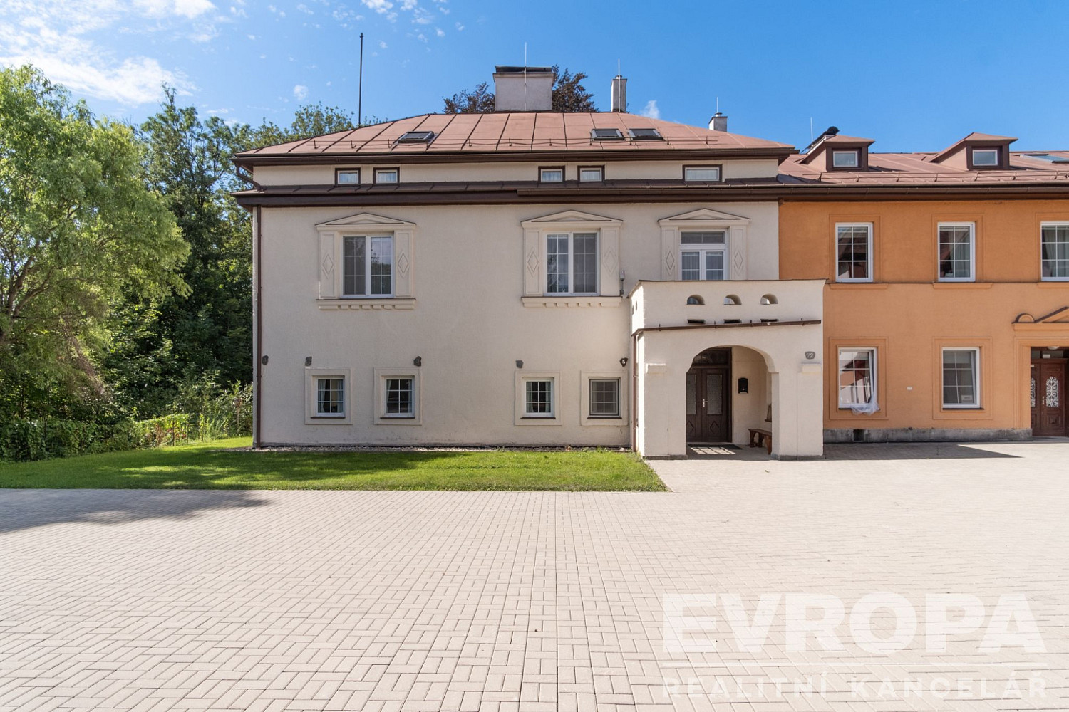 Prodej bytu 4+kk 99 m² – fotografie 2