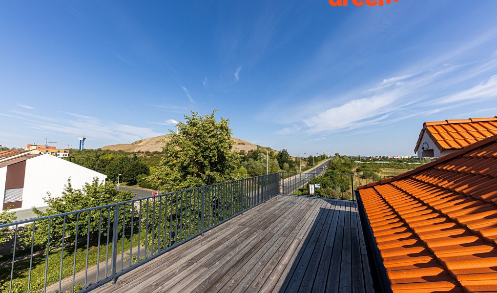 Prodej domu 200 m² s pozemkem 380 m², Praha – náhled fotky 5