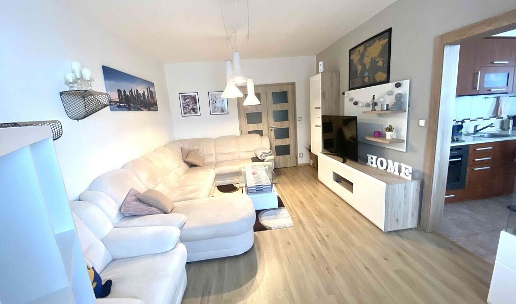 Pronájem bytu 3+1 74 m², Jihlava – náhled fotky 3