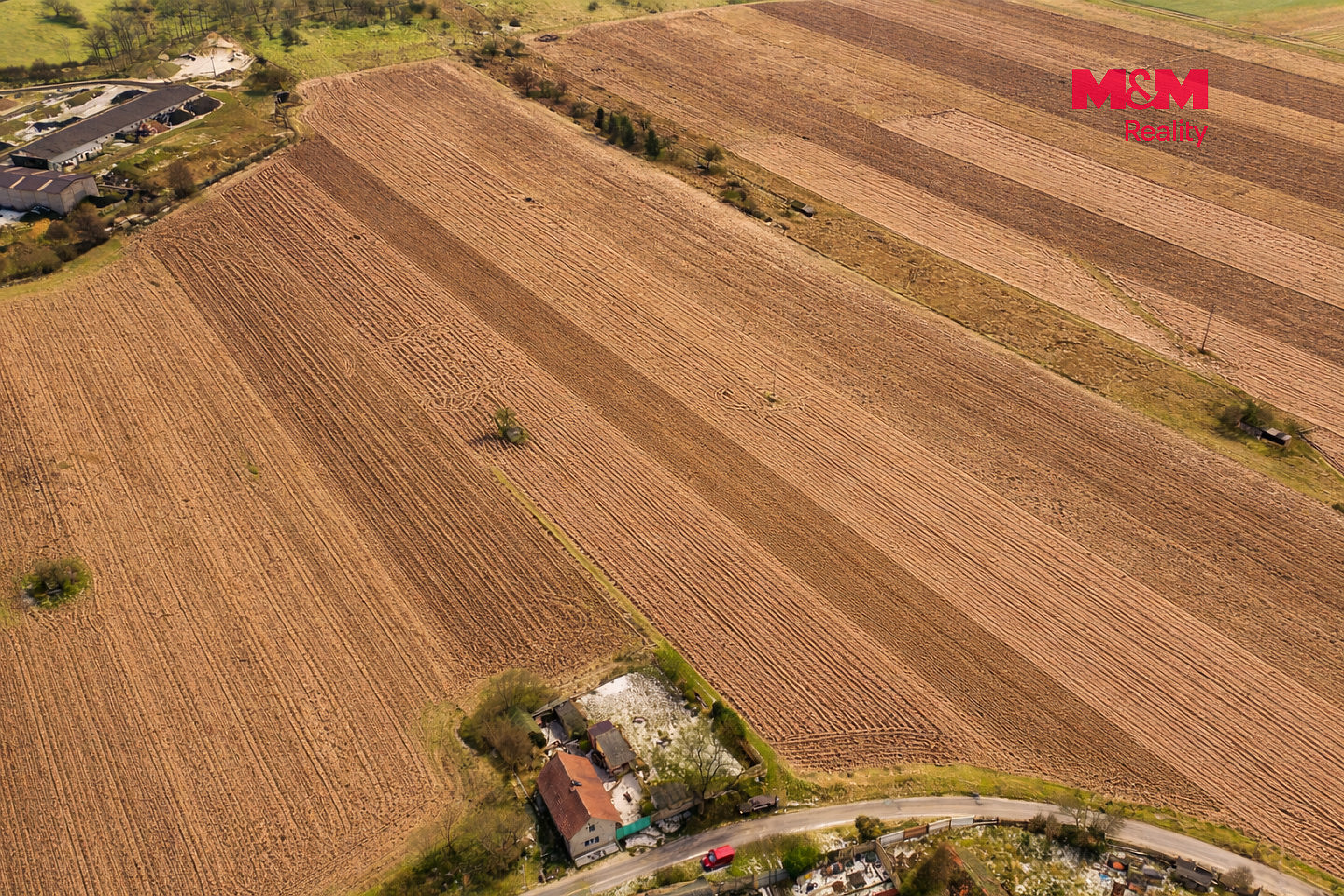 Prodej stavebního pozemku 4 072 m² – fotografie 2
