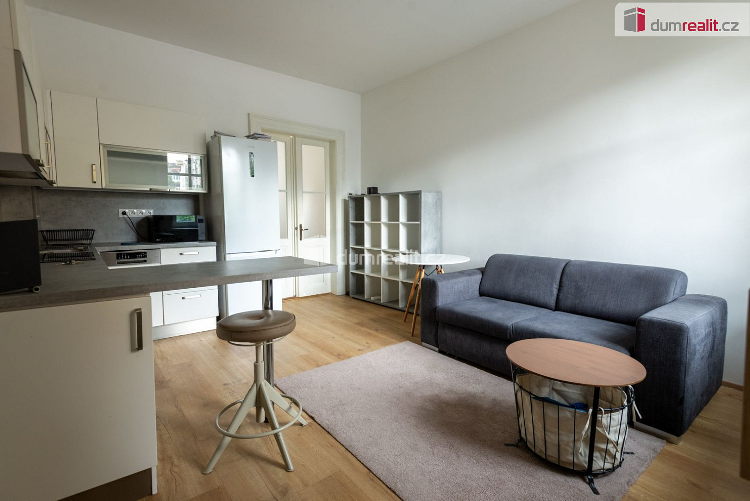 Pronájem bytu 2+kk 37 m² — photo 2