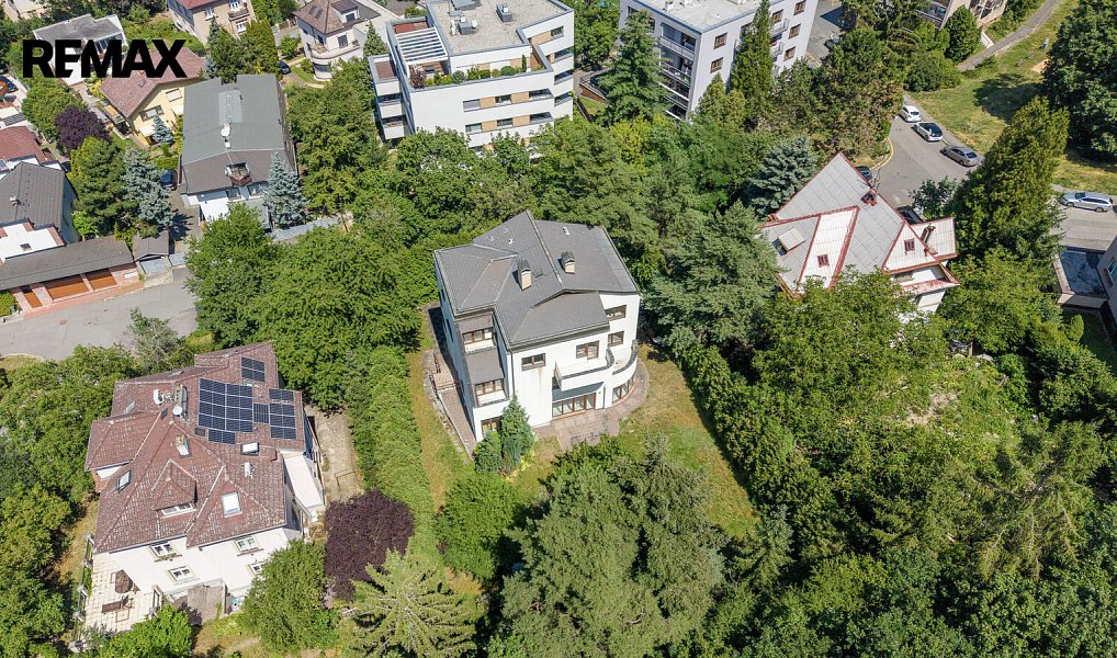 Prodej domu 358 m² s pozemkem 1 101 m², Praha – náhled fotky 9