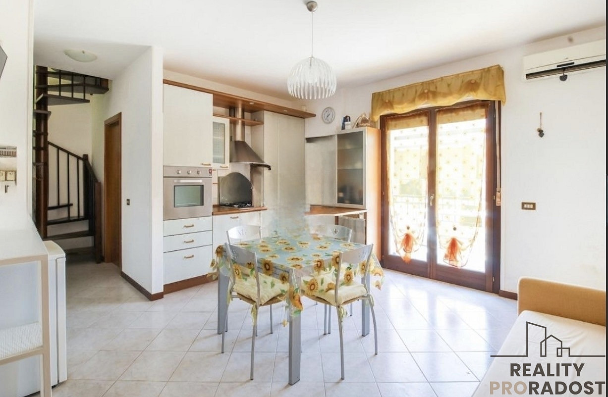 Prodej bytu 2+kk 65 m² - View 3