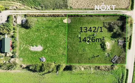 Prodej stavebního pozemku 1 426 m², Štěkeň