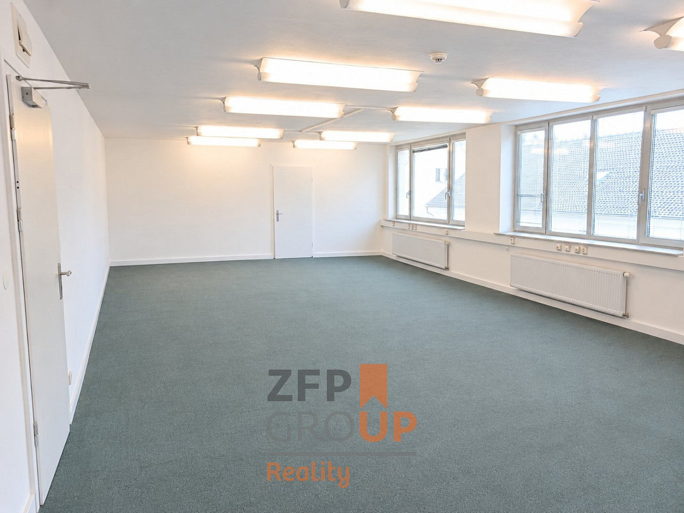 Pronájem kanceláře 54 m² – fotografie 3