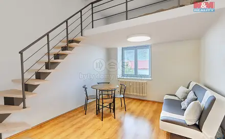 Pronájem bytu 1+kk 25 m², Pražská, Písek - Pražské Předměstí
