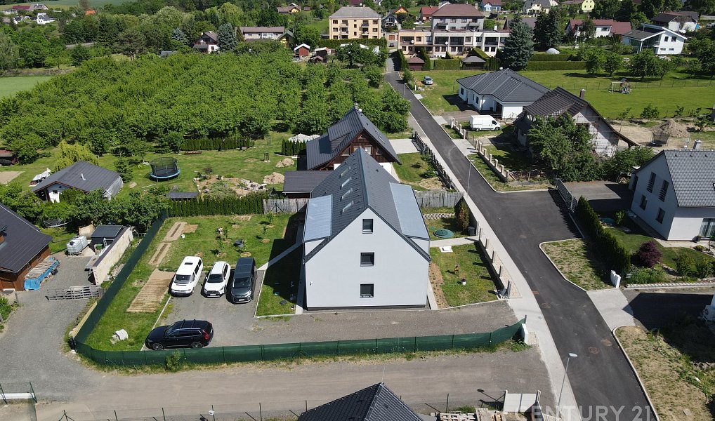 Prodej domu 256 m² s pozemkem 905 m², Čtveřín – náhled fotky 13