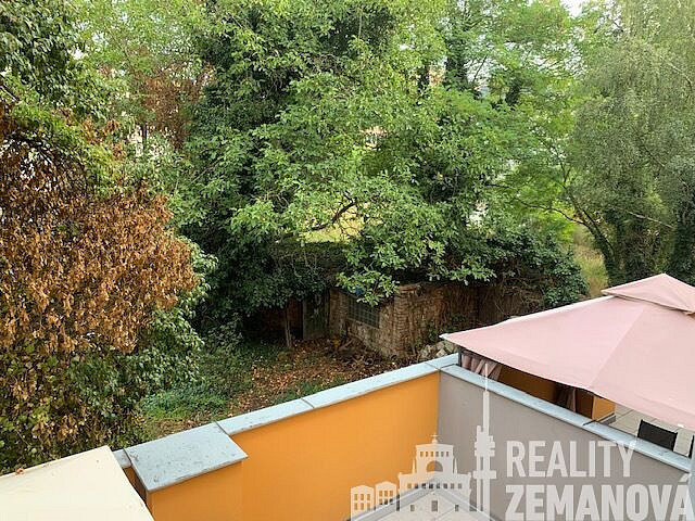 Pronájem bytu 1+kk 37 m² – další