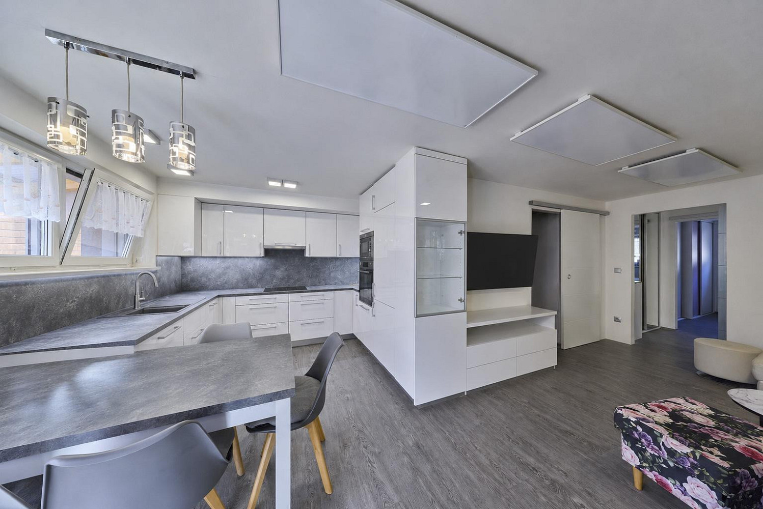 Prodej domu 181 m² s pozemkem 889 m² – fotografie 5