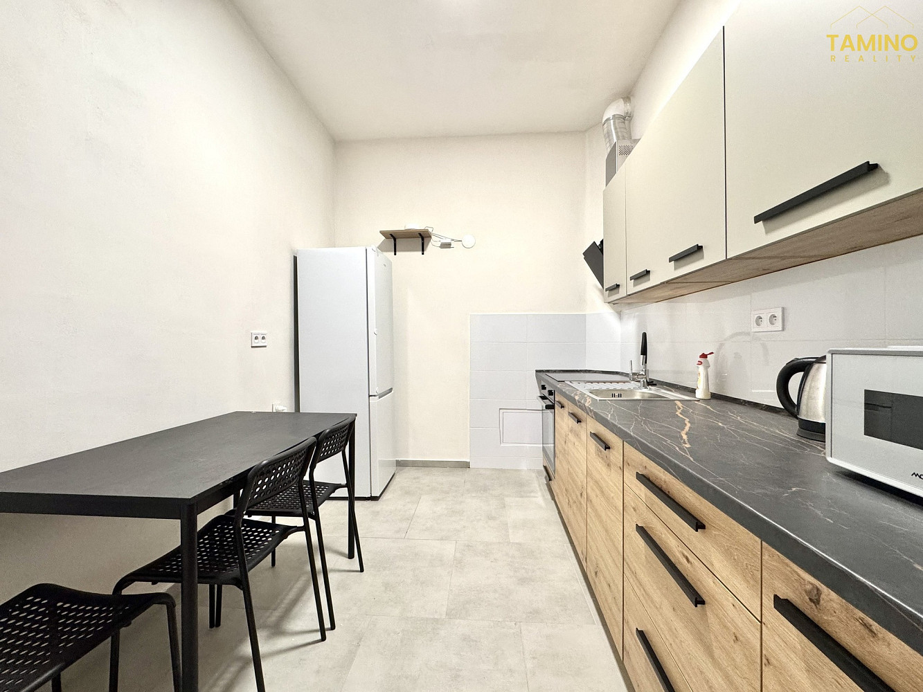 Pronájem bytu 2+1 63 m² – fotografie 3