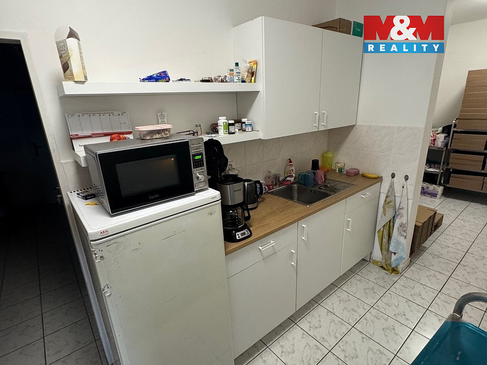 Pronájem kanceláře 173 m²
