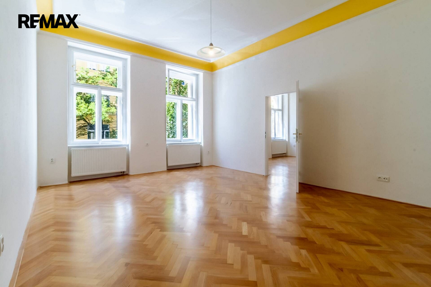 Pronájem bytu 2+1 82 m² – fotografie 4