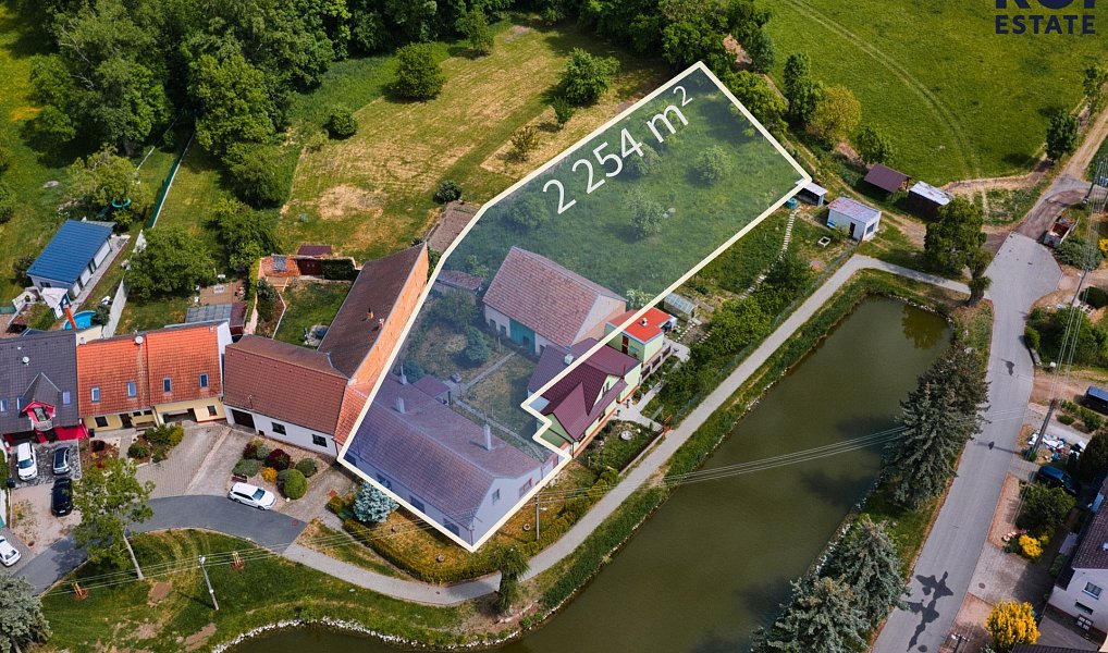 Prodej domu 155 m² s pozemkem 2 254 m², Žabčice – náhled fotky 2