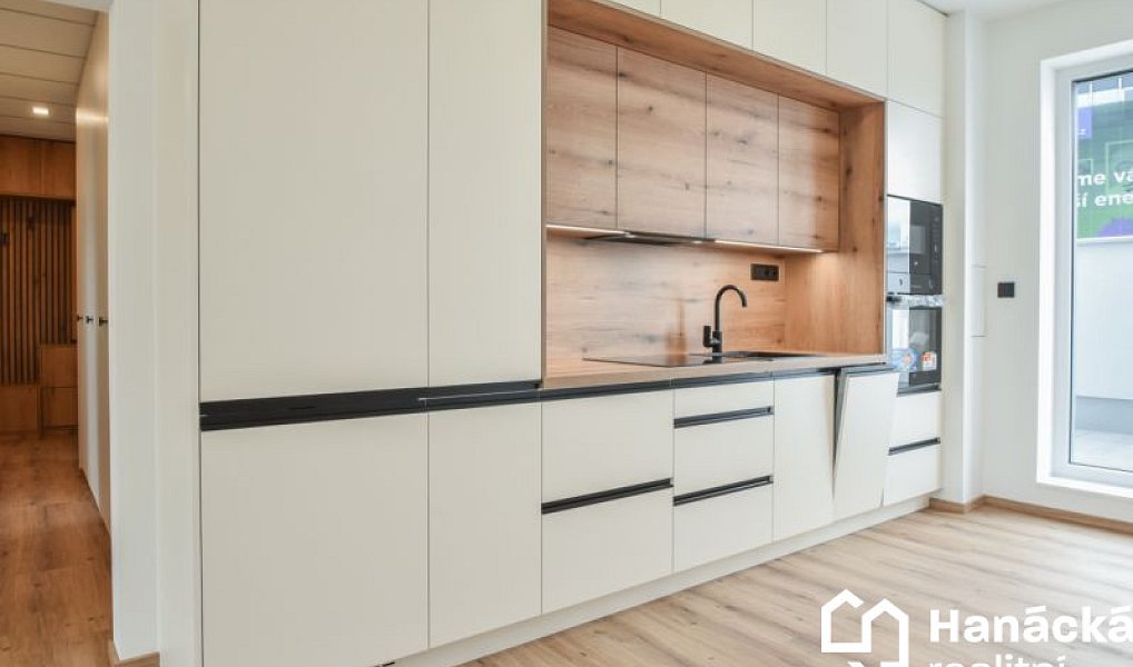 Pronájem bytu 2+kk 54 m², Olomouc – náhled fotky 3