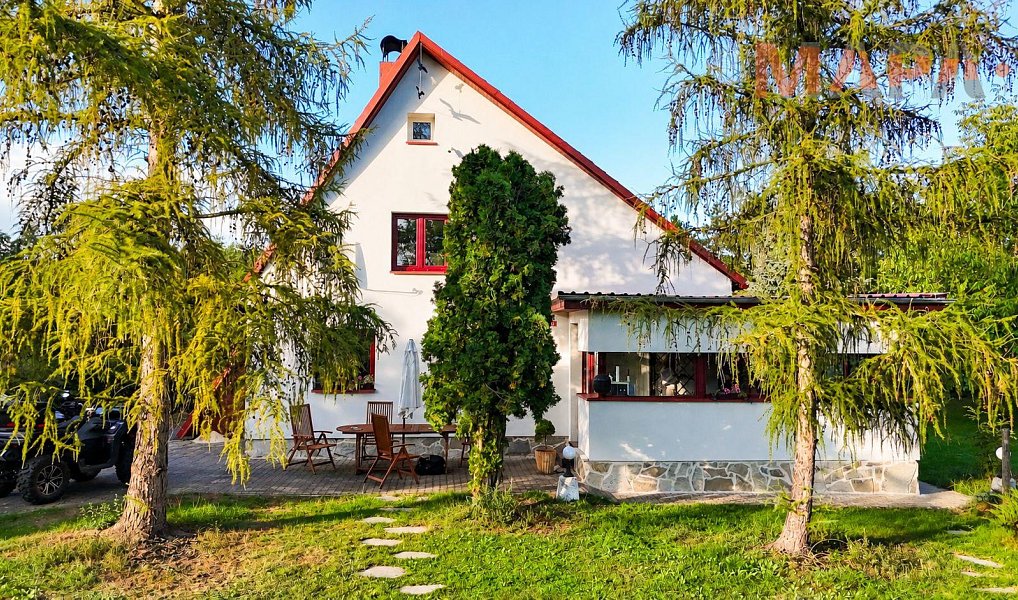 Prodej domu 154 m² s pozemkem 1 916 m², Žiželice – náhled fotky 2